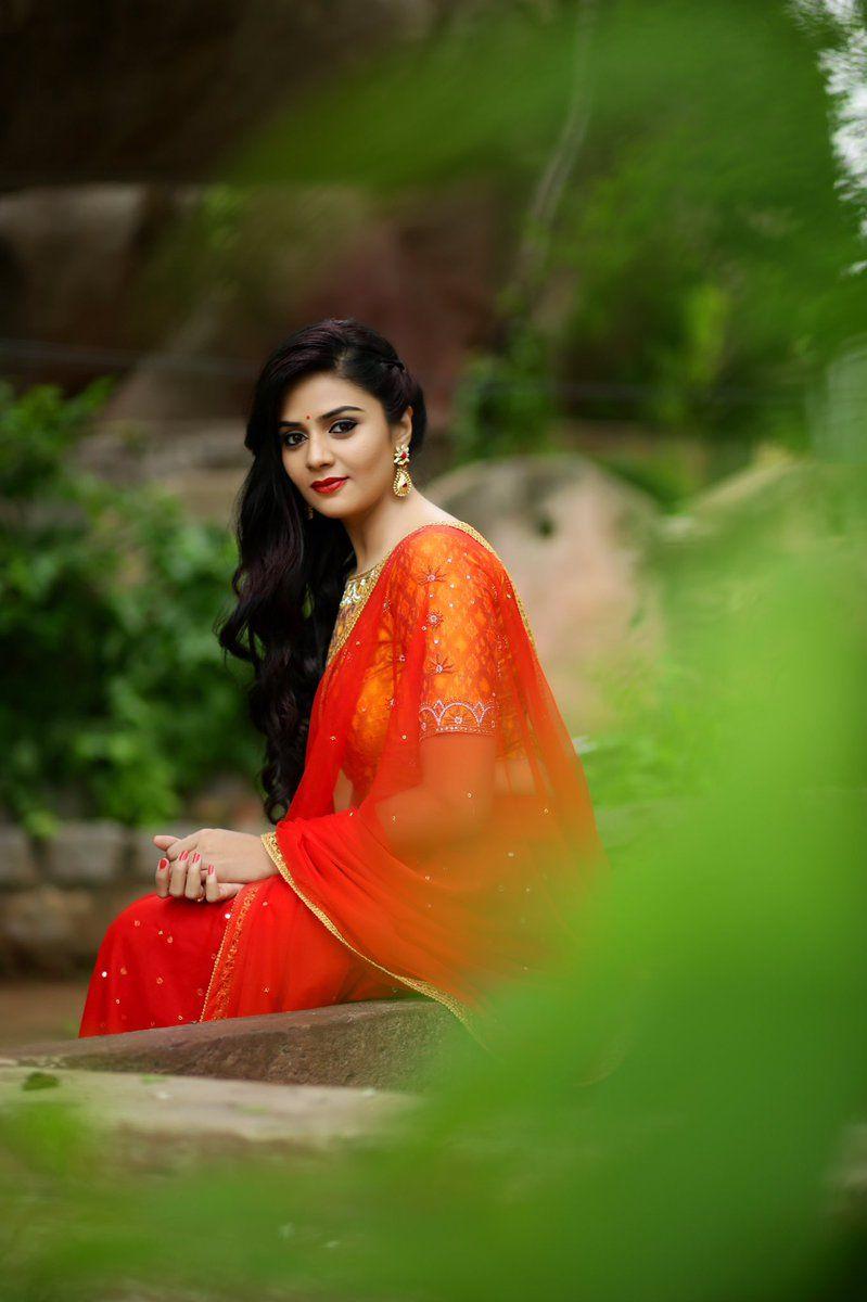 Anchor Sreemukhi Latest Photoshoot 2017 Stills