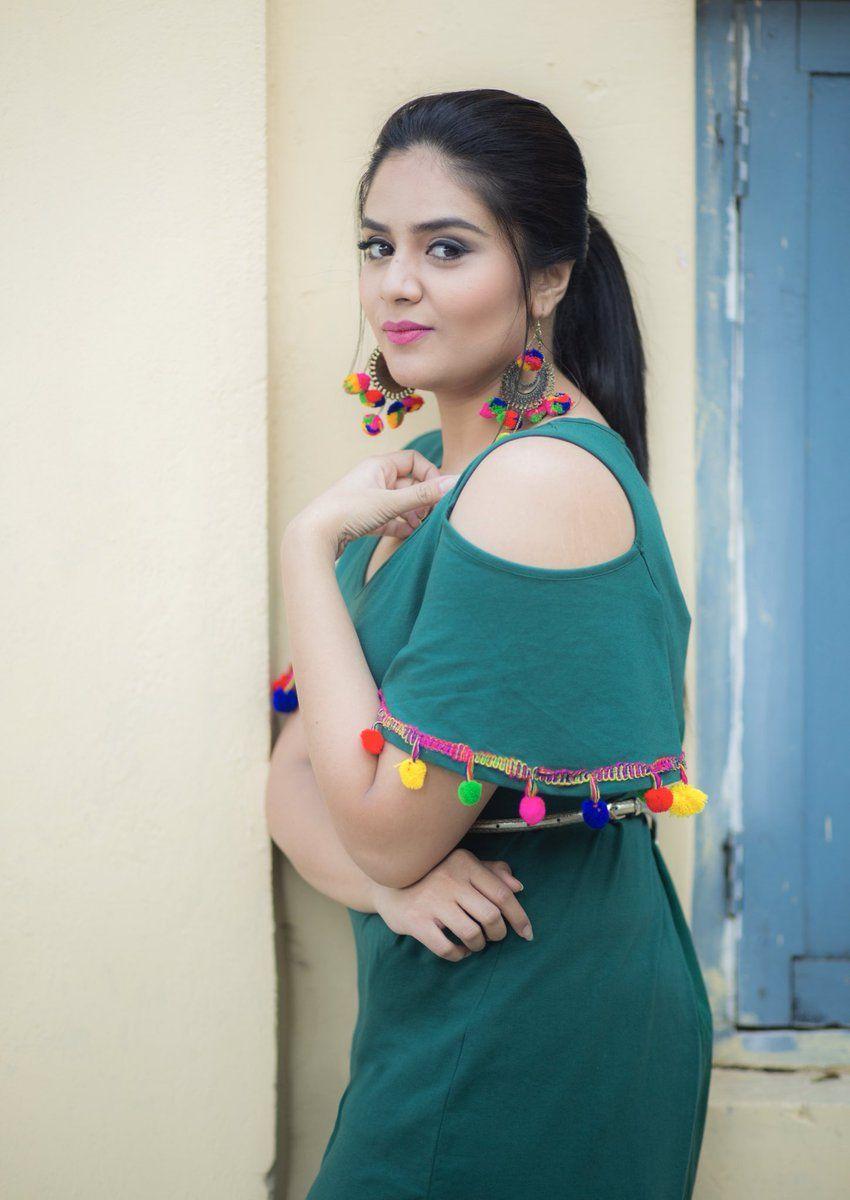 Anchor Sreemukhi Latest Photoshoot Images 2018