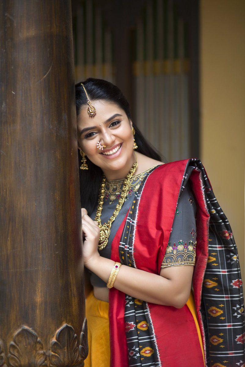 Anchor Sreemukhi Latest Photoshoot Images 2018