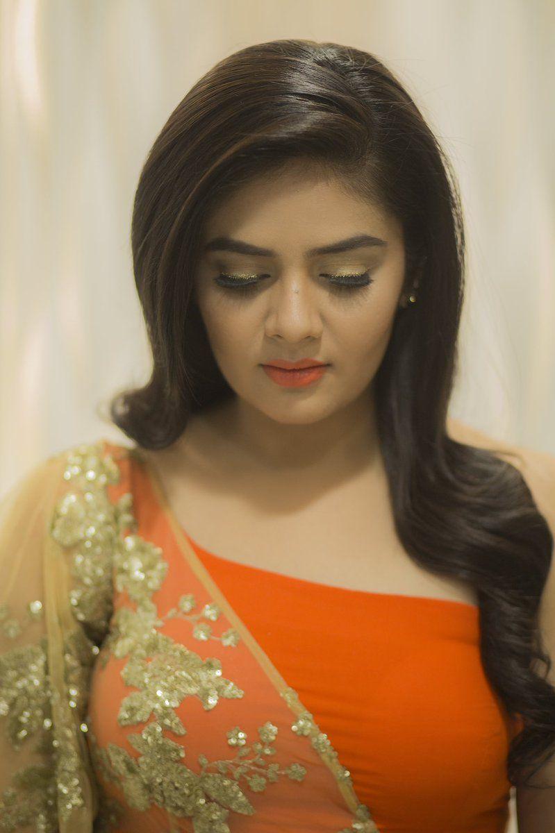 Anchor Sreemukhi Latest Photoshoot Images 2018