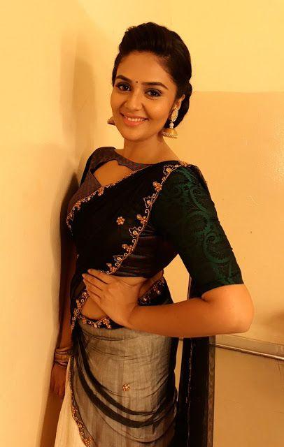Anchor Sreemukhi Latest Stills 2017