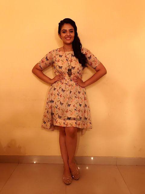 Anchor Sreemukhi Latest Stills 2017