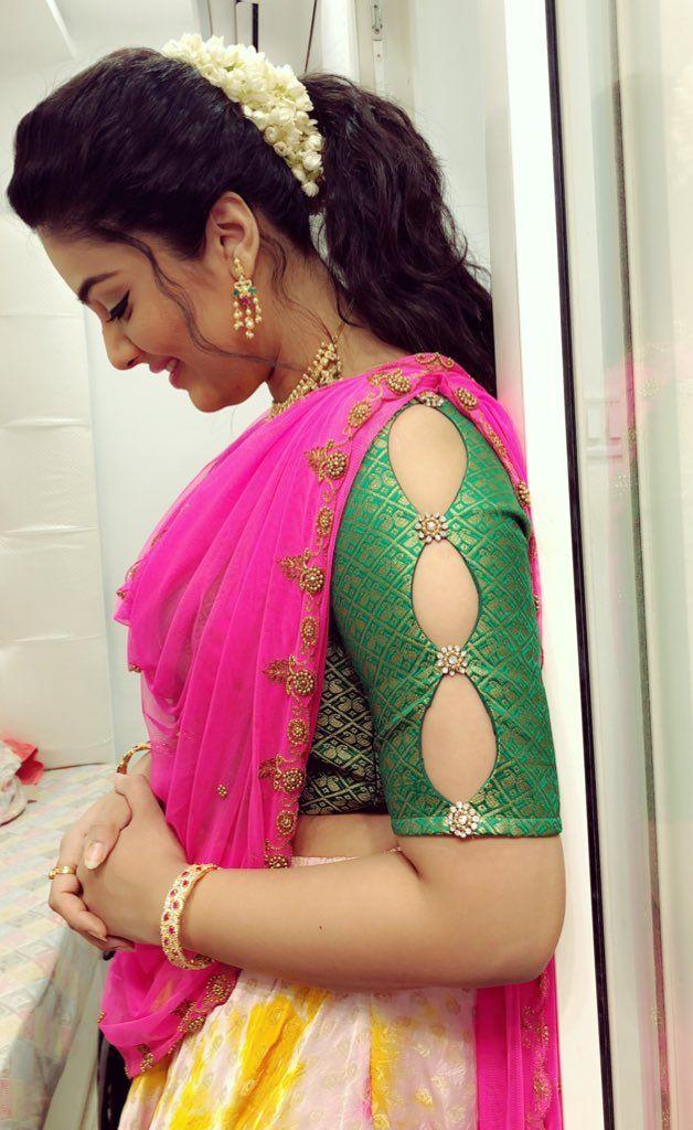 Anchor Sreemukhi Looking Adorable Photoshoot Stills