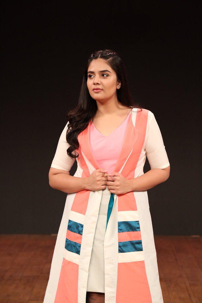 Anchor Sreemukhi Looking Adorable Photoshoot Stills