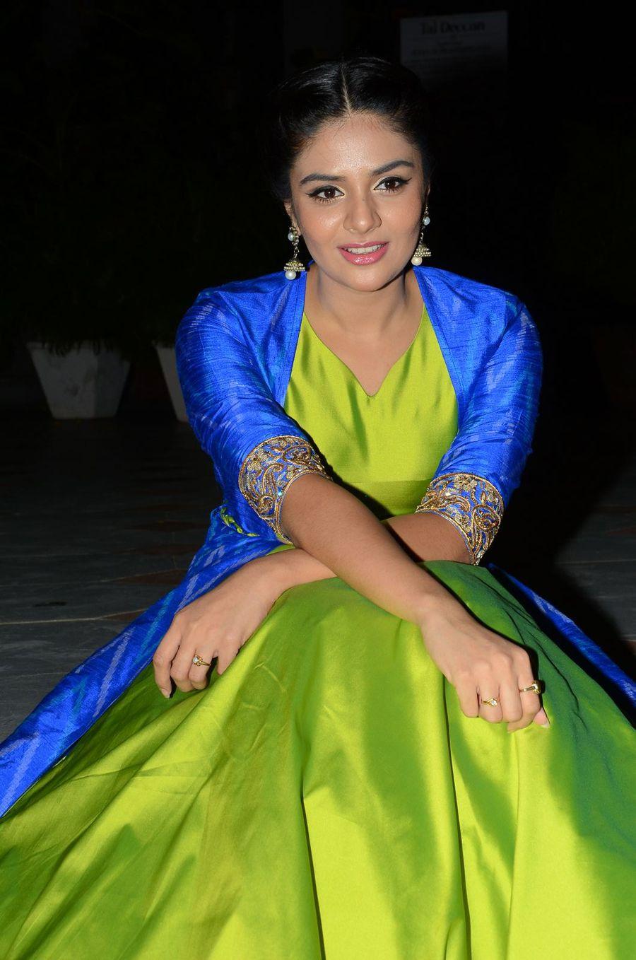 Anchor Srimukhi Latest Stills in Blue Dress