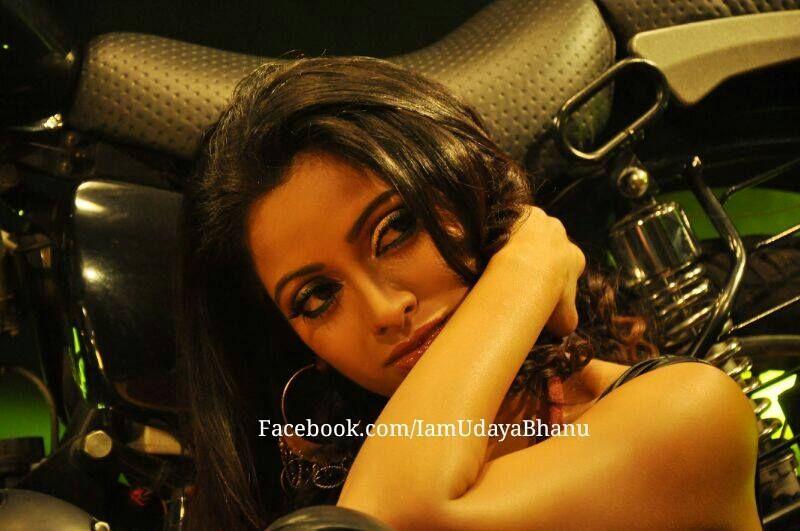 Anchor Udaya Bhanu Rare & UNseen Photos