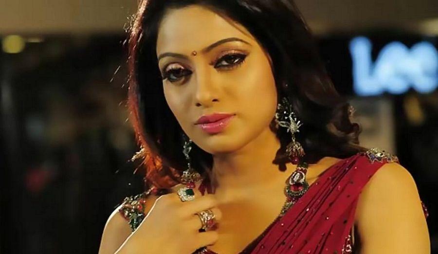 Anchor Udaya Bhanu Rare & UNseen Photos