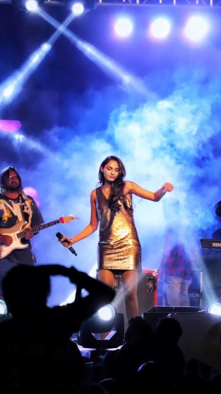 Andrea Jeremiah Performance Pictures