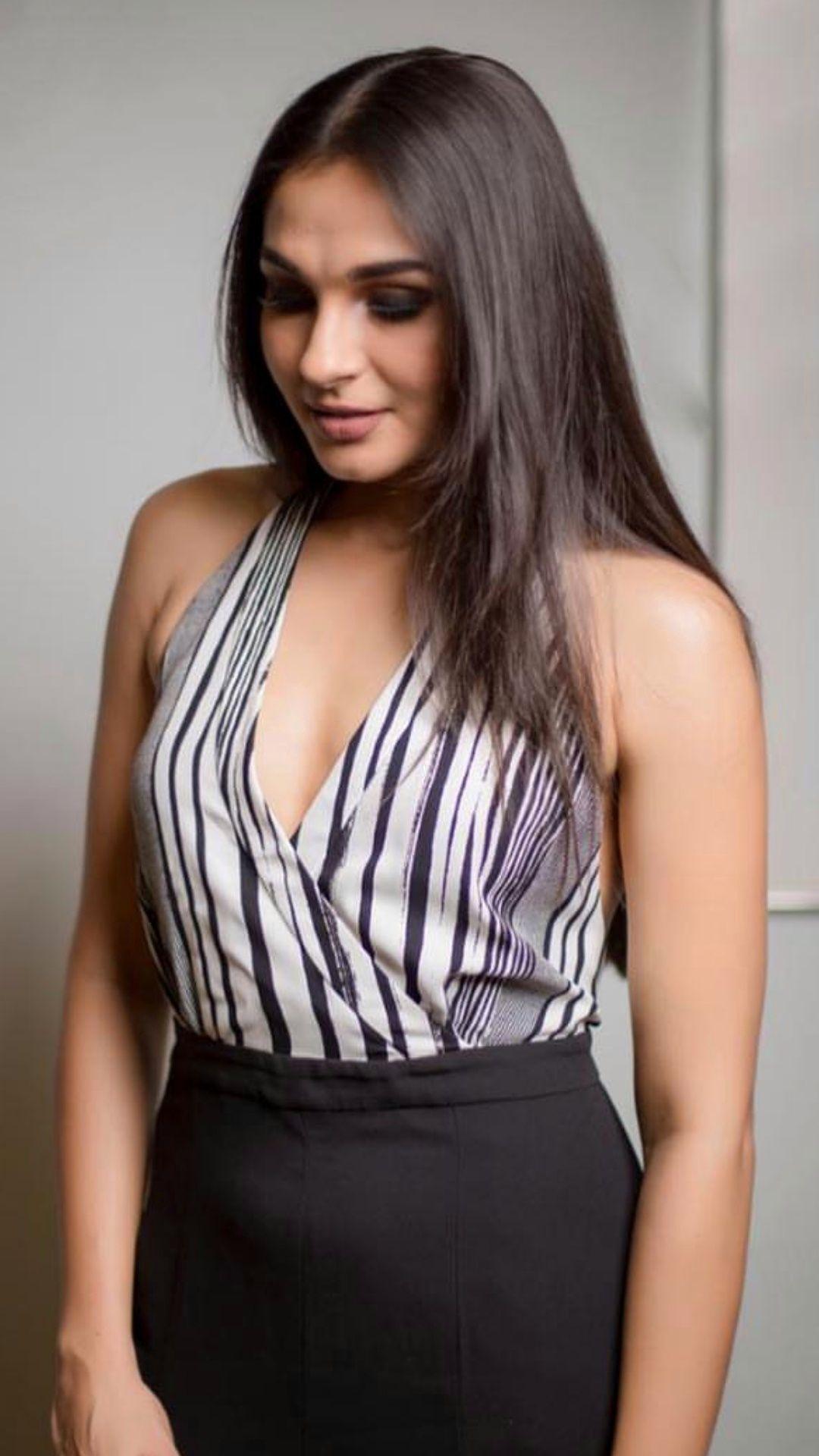 Andrea Jeremiah Pictures