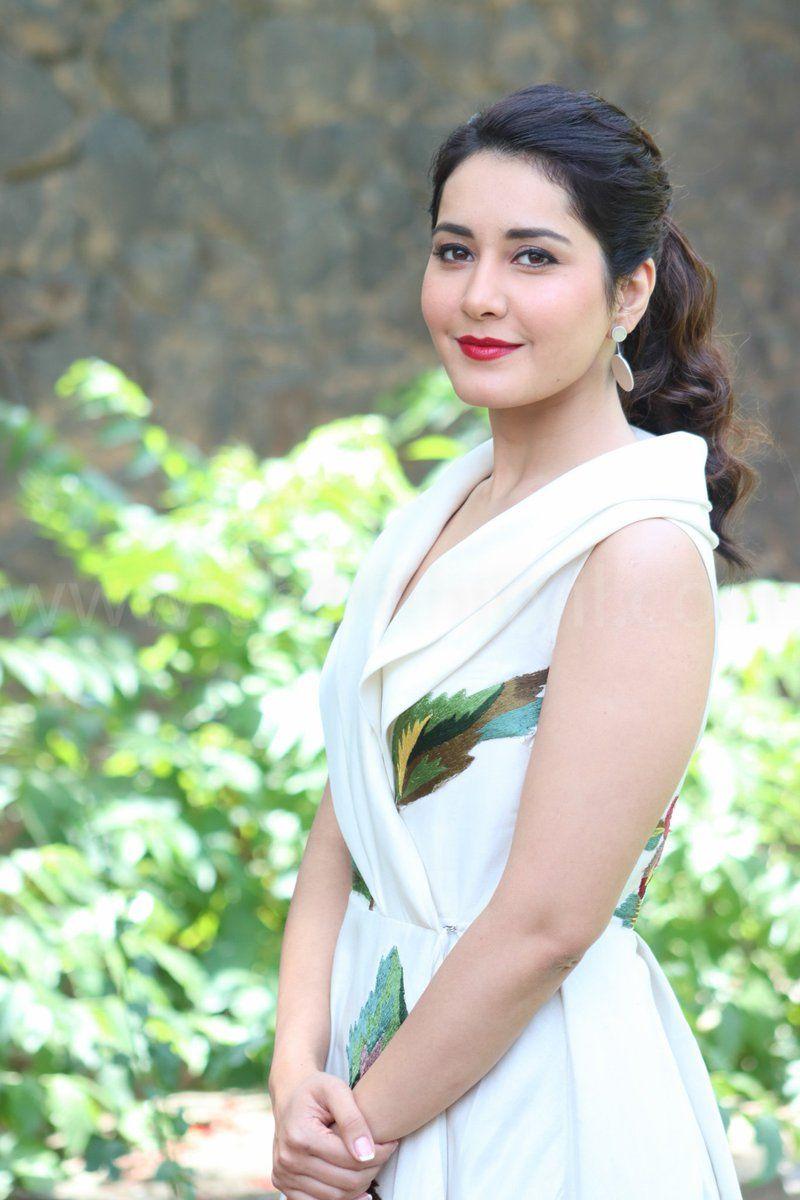 Angelic Beauty Rashi Khanna Looking Gorgeous Photo Stills