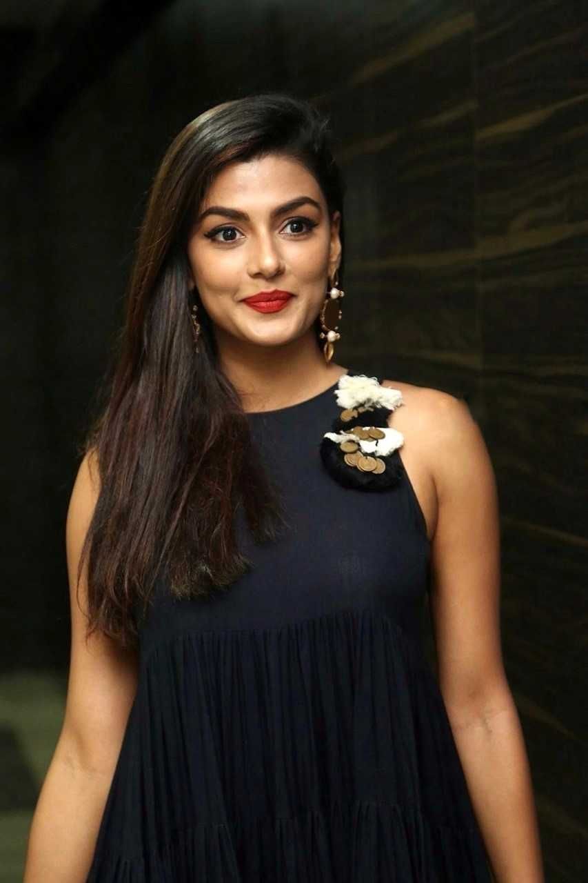 Anisha Ambrose Latest Pics