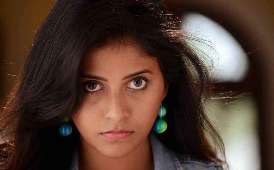 Anjali in Chitrangada Movie Latest Stills