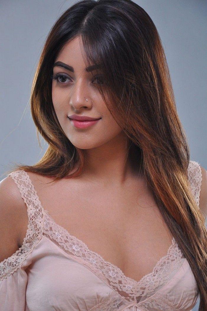 Anu Emmanuel Hot 2017 Latest Photo Stills