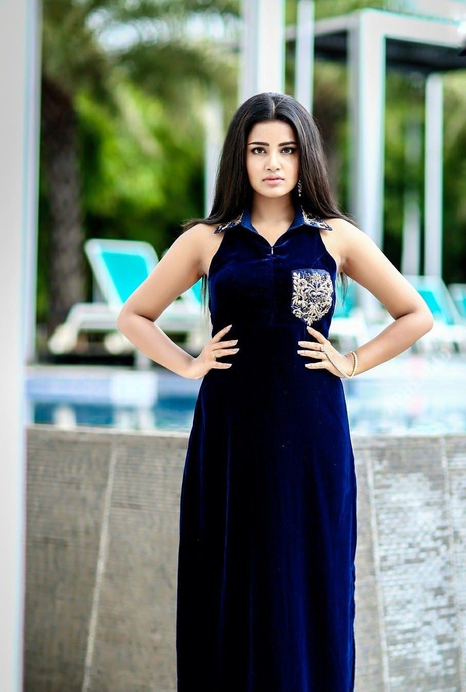 Anupama Parameswaran Latest Images & Photoshoot Stills