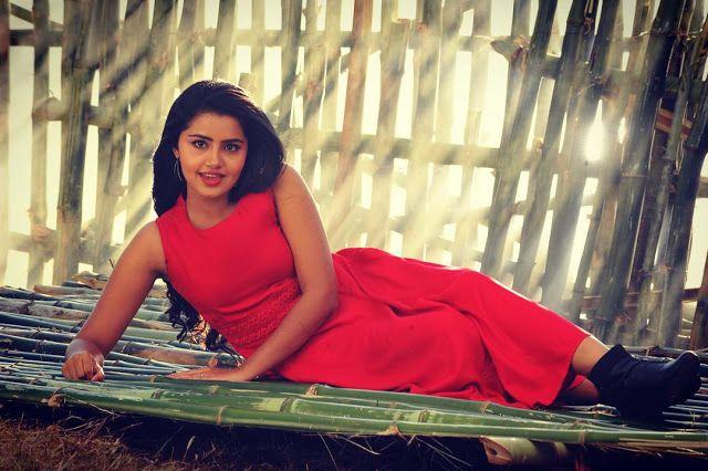 Anupama Parameswaran Latest Photo Stills