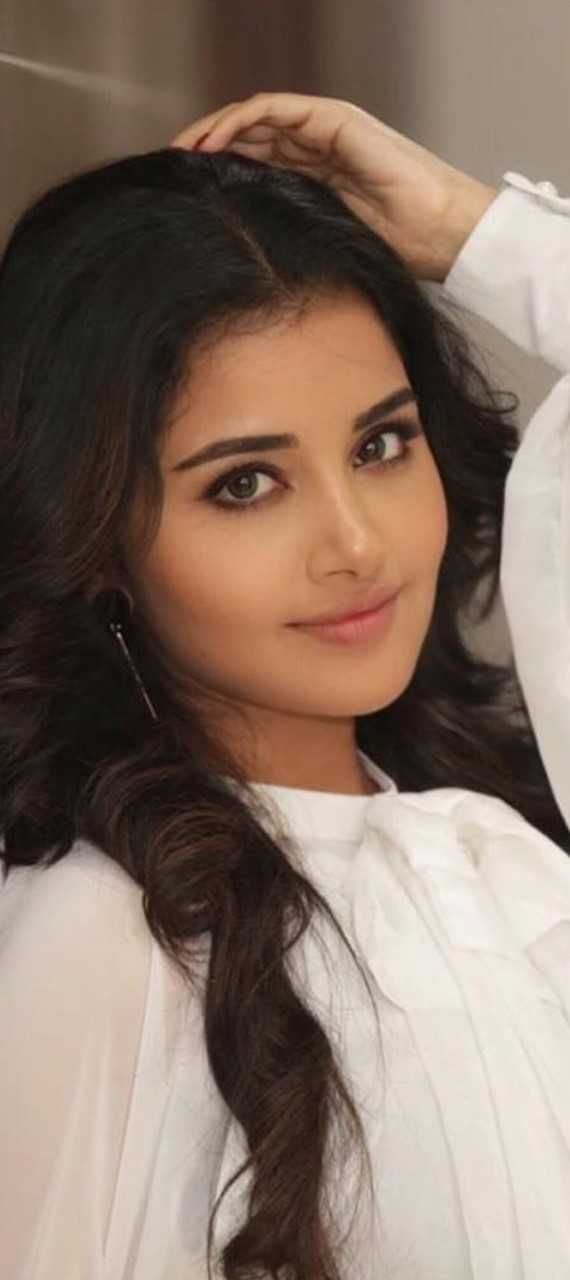 Anupama Parameswaran New Photo Pics