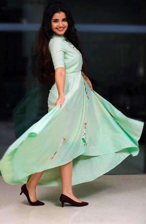 Anupama Parameswaran New Pics