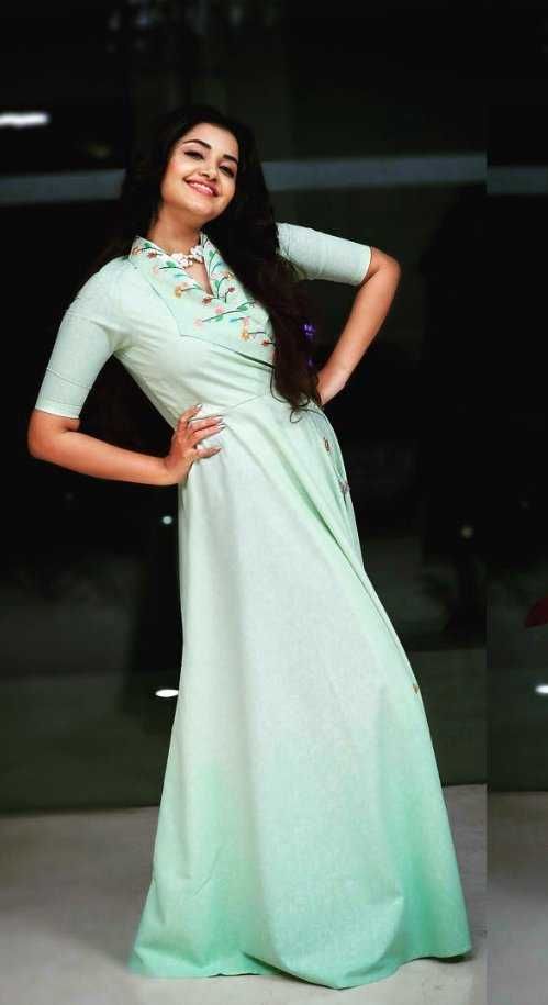 Anupama Parameswaran New Pics