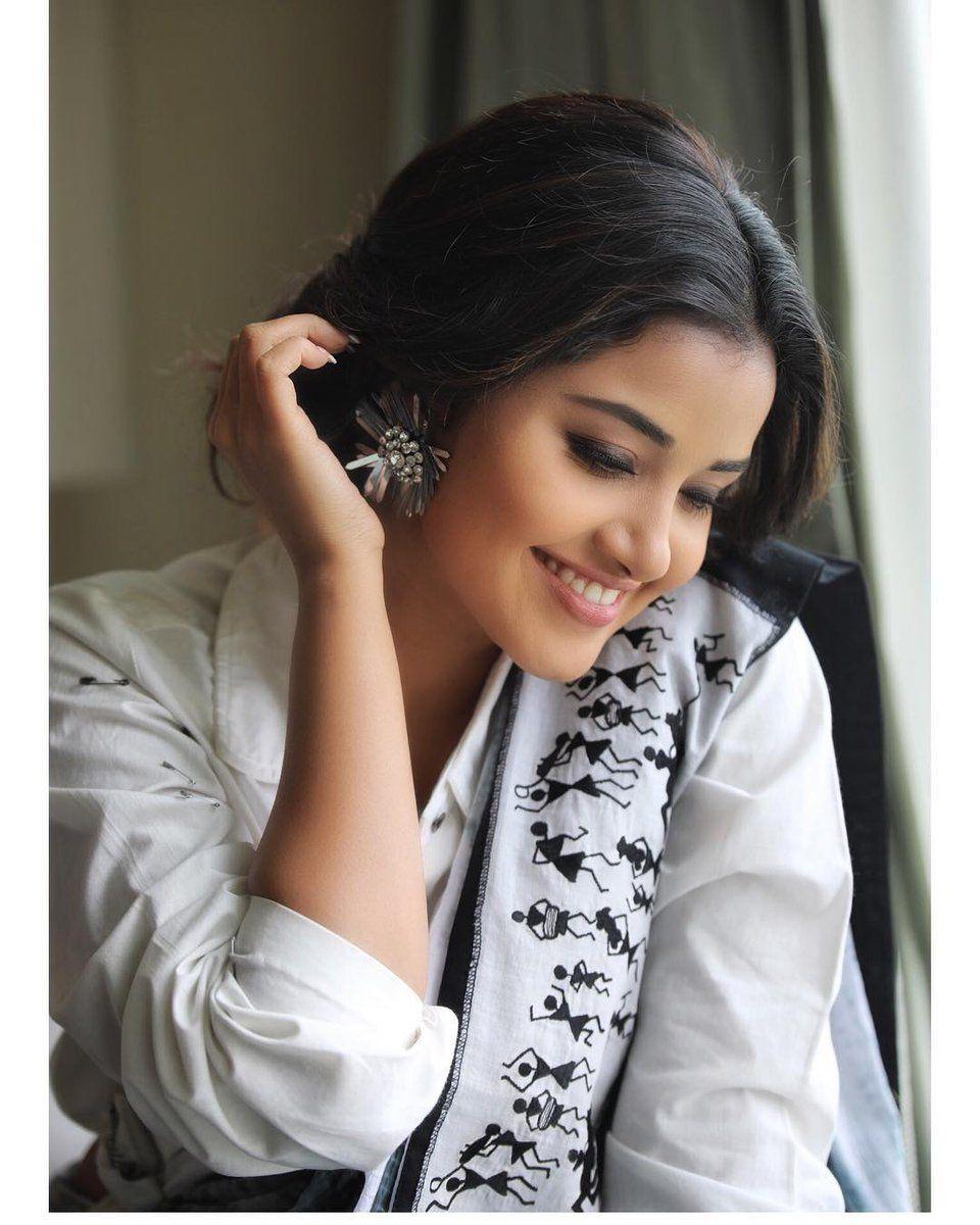Anupama Parameswaran Recent Pictures