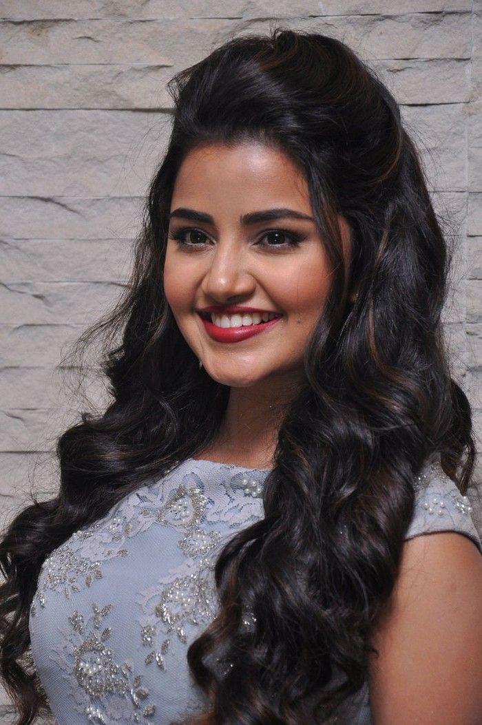 Anupama Parameswaran Stills at Vunnadi Okate Zindagi Pre Release Event