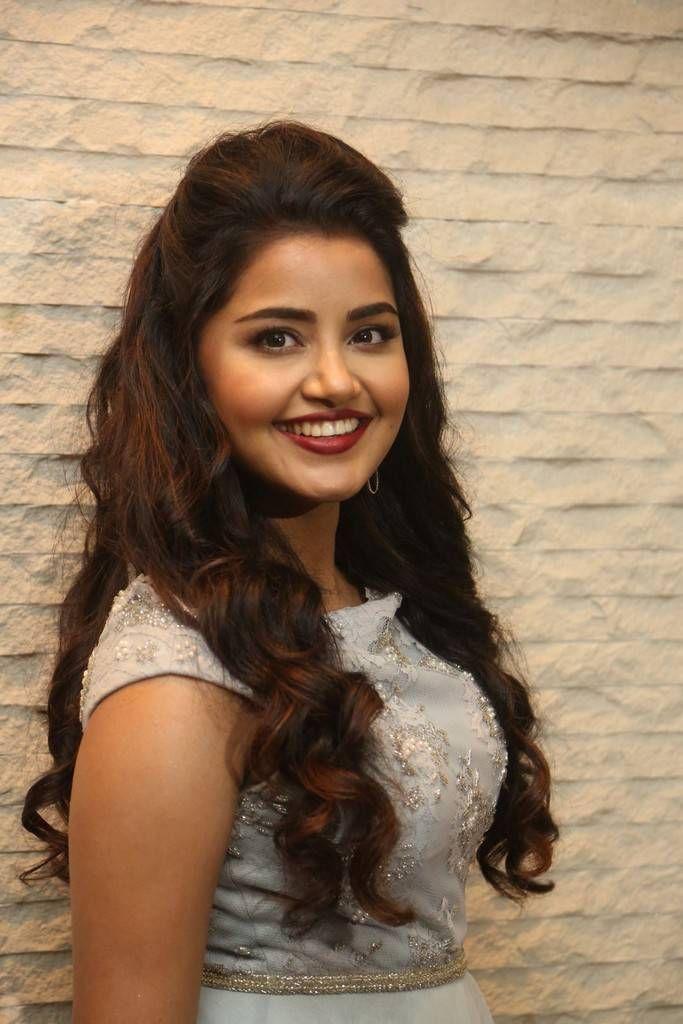 Anupama Parameswaran Stills at Vunnadi Okate Zindagi Pre Release Event