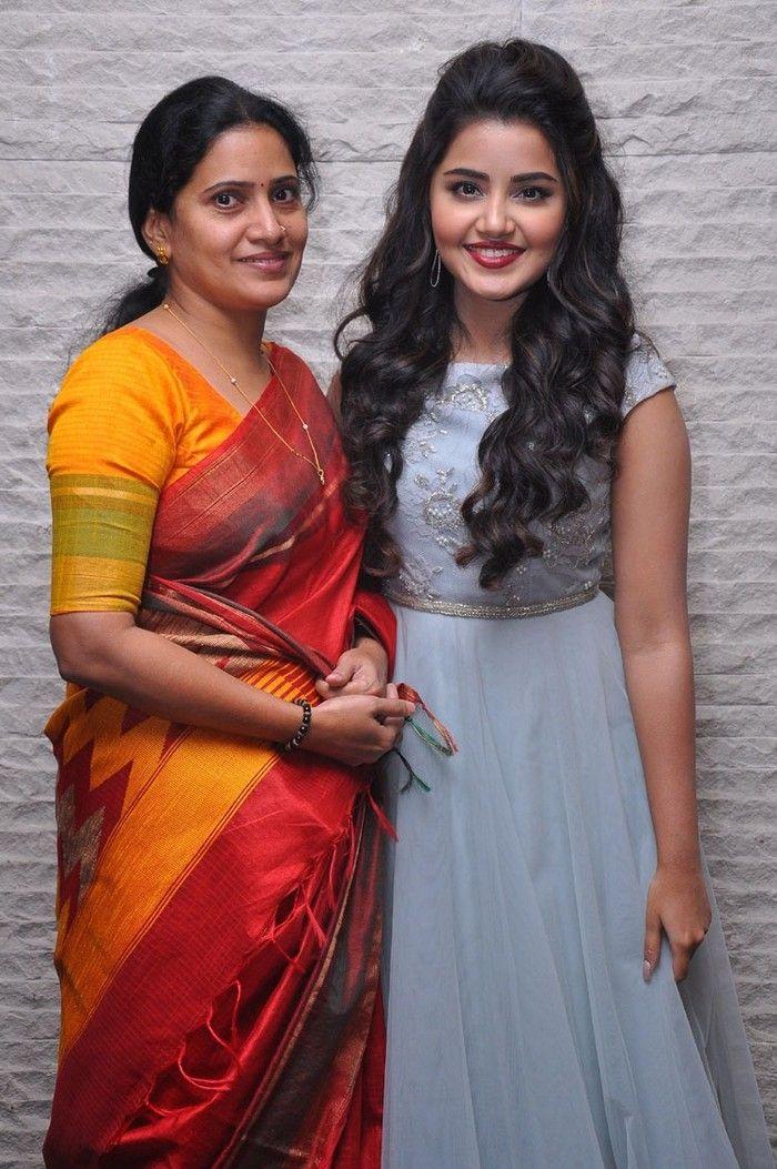 Anupama Parameswaran Stills at Vunnadi Okate Zindagi Pre Release Event