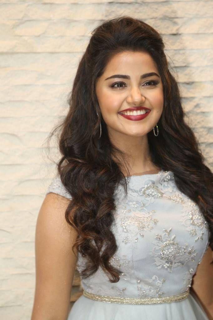 Anupama Parameswaran Stills at Vunnadi Okate Zindagi Pre Release Event