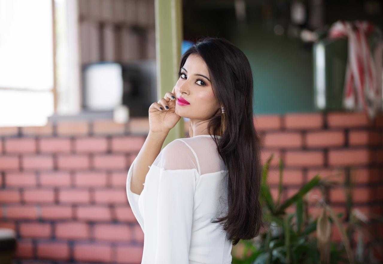 Anusha Rai Latest HD Pics