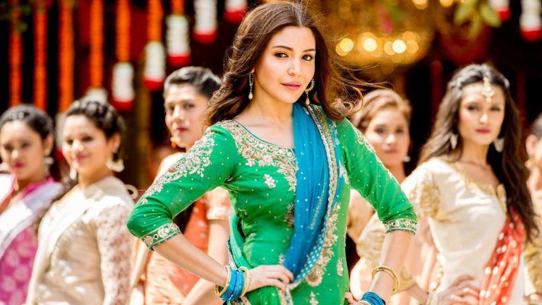 Anushka Sharma Latest HD Hot & Spicy Colse Up Wallpapers
