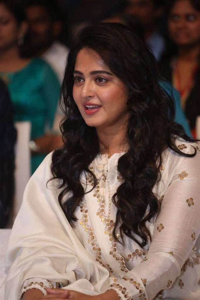 Anushka Stills At Bhaagamathie Movie Pre Release Event