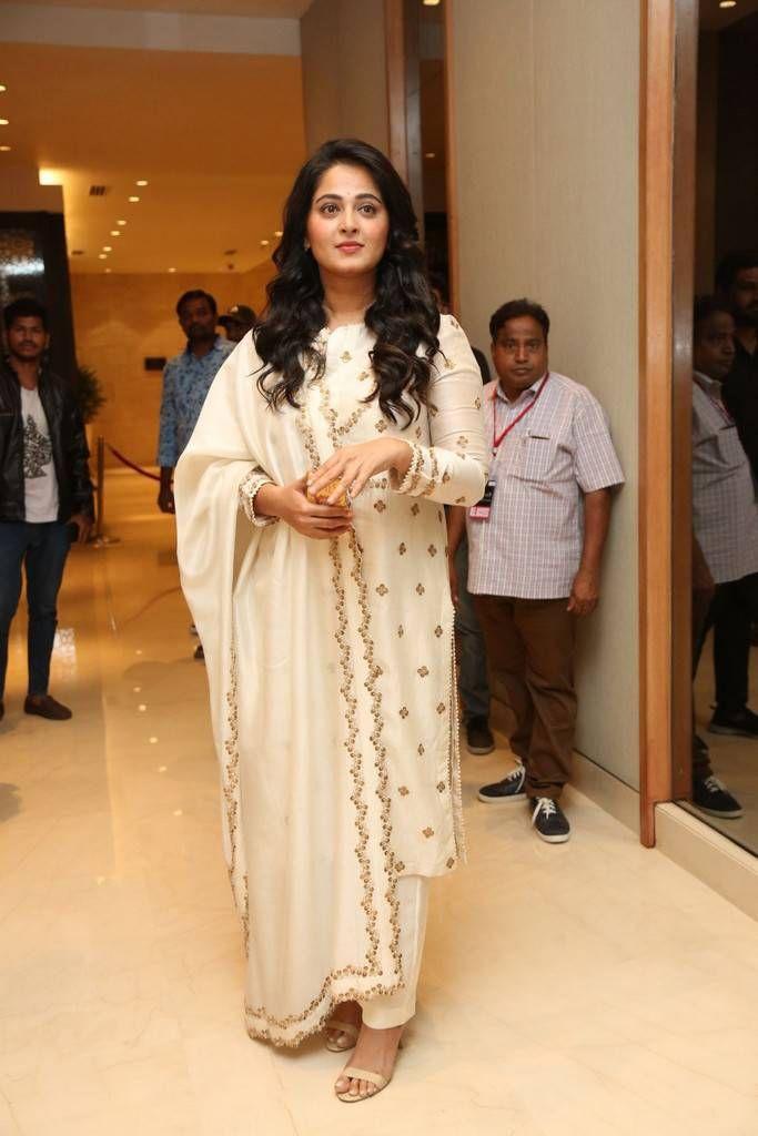 Anushka Stills At Bhaagamathie Movie Pre Release Event