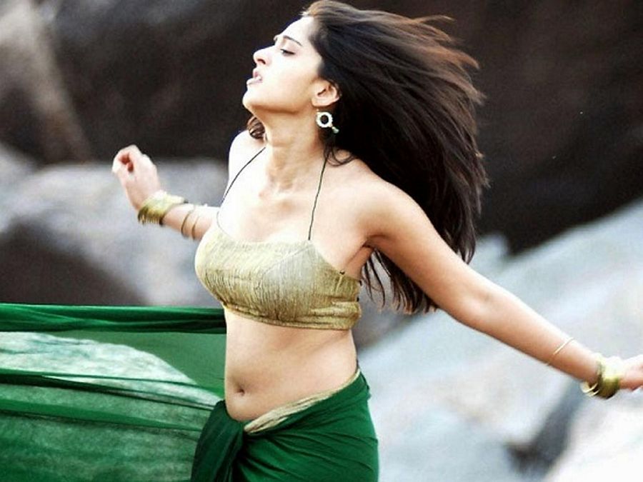 Anushka shetty hot and rare pics