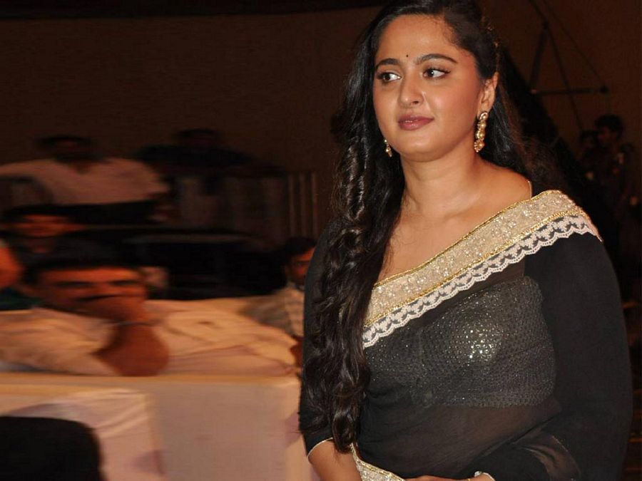 Anushka shetty hot and rare pics