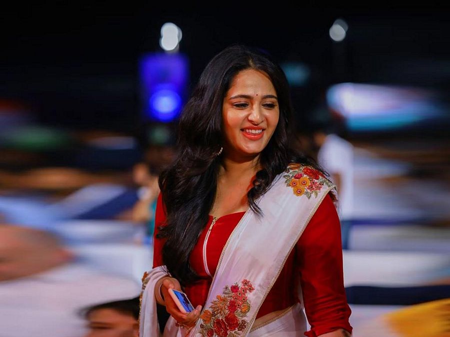 Anushka shetty hot and rare pics