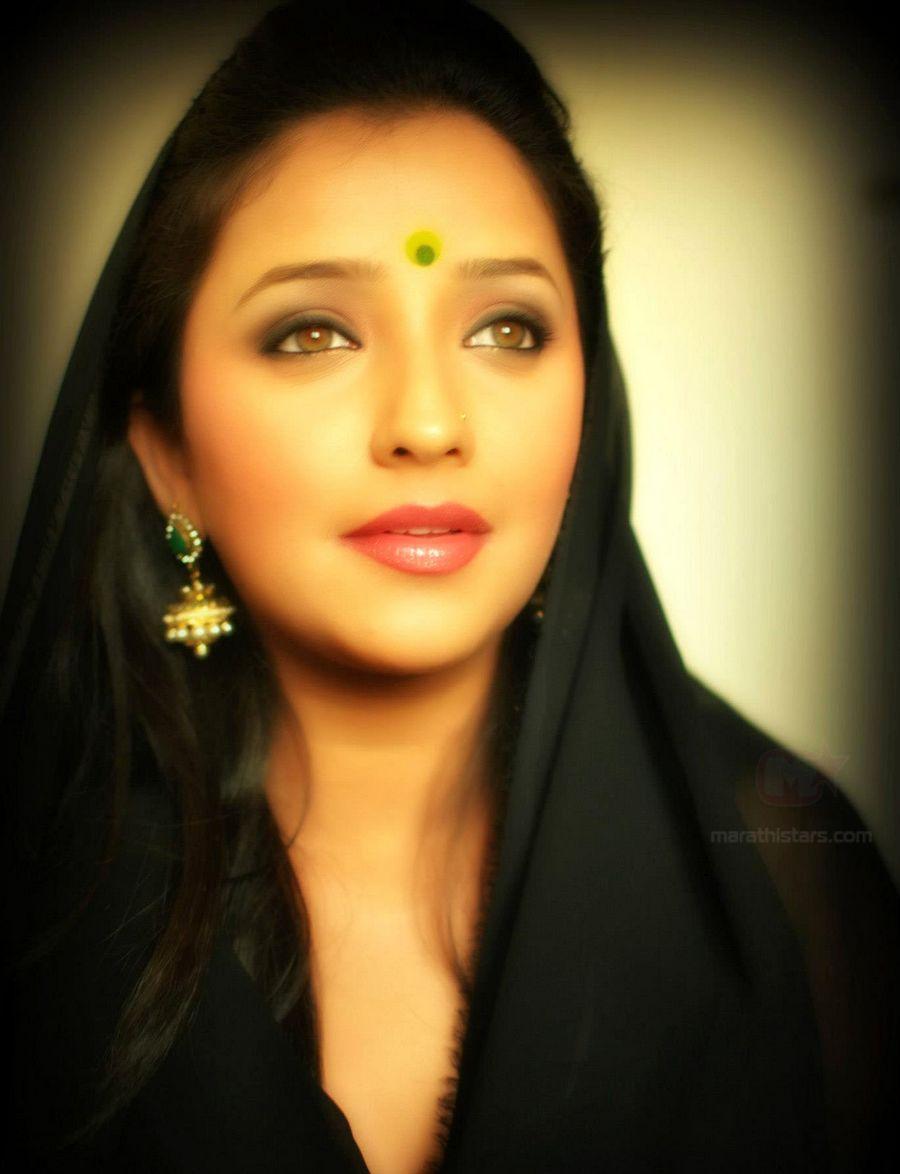 Apurva Nemlekar Marathi Actress Latest Photos