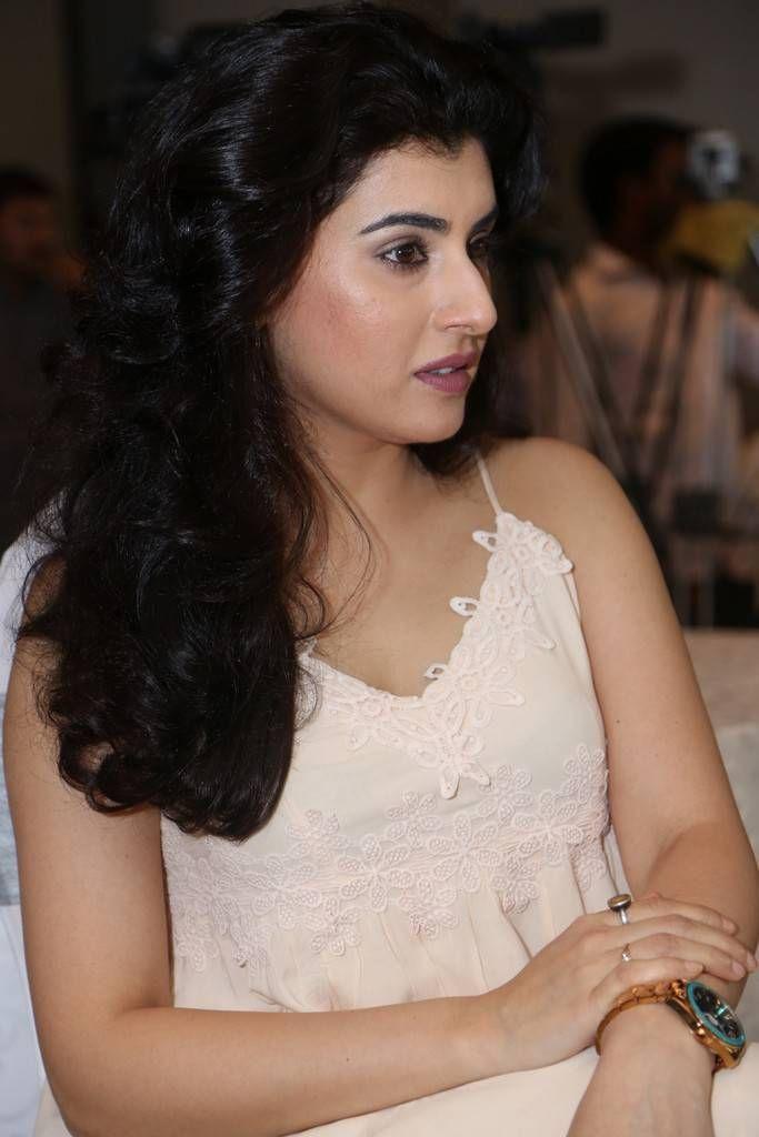 Archana Stills At Sutra Exhibition Curtain Raiser