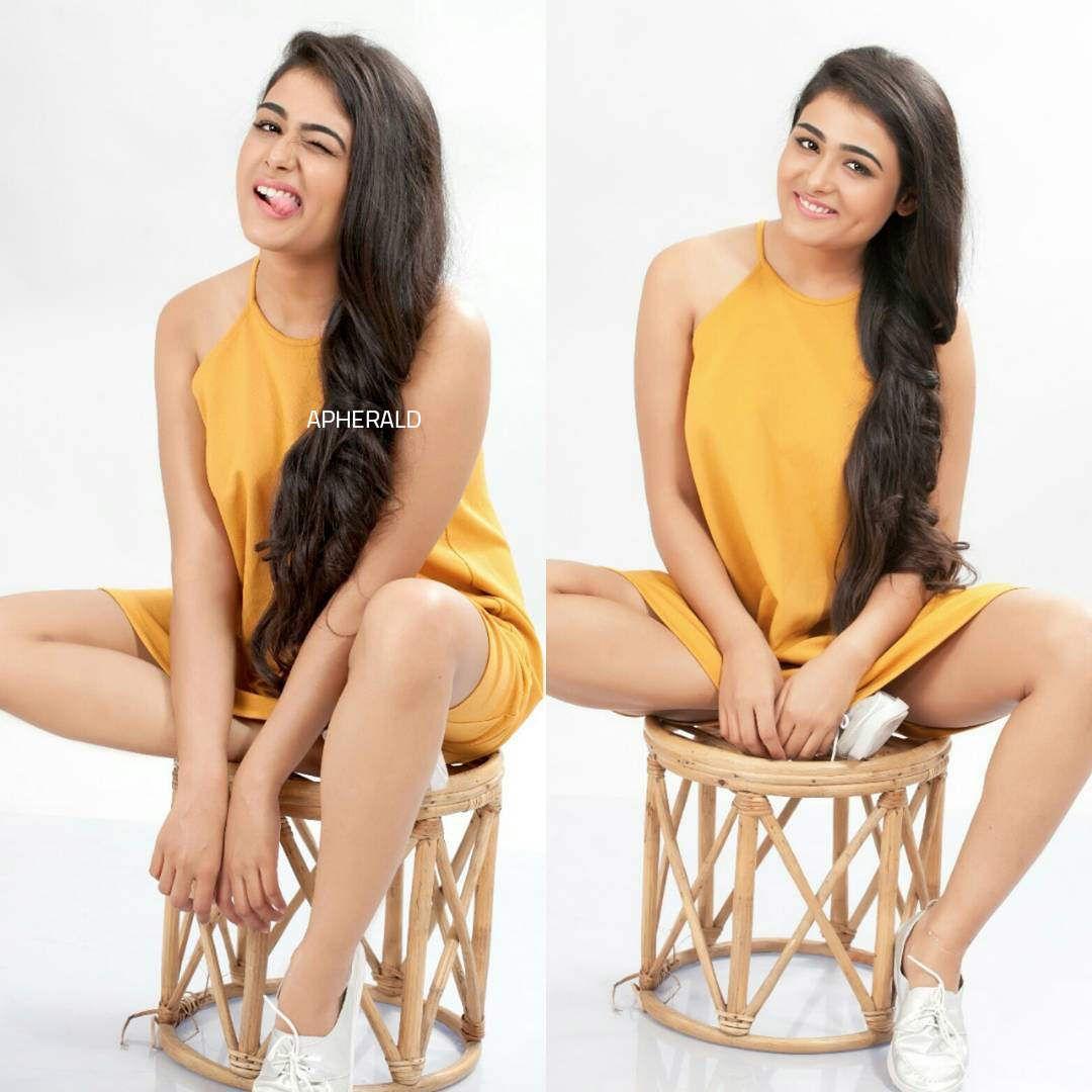 Arjun Reddy Fame Shalini Pandey Rare & Unseen Photos