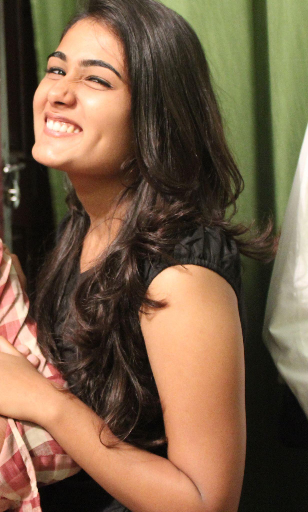 Arjun Reddy Fame Shalini Pandey Rare & Unseen Photos