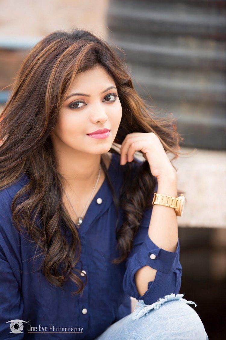 Athulya Ravi Latest Photo Stills