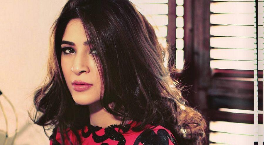 Ayesha Omer Beautiful HD Wallpapers