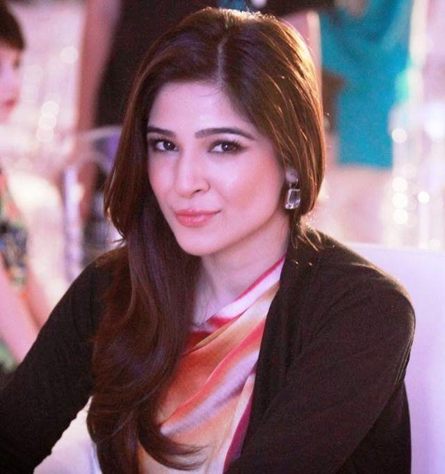 Ayesha Omer Beautiful HD Wallpapers