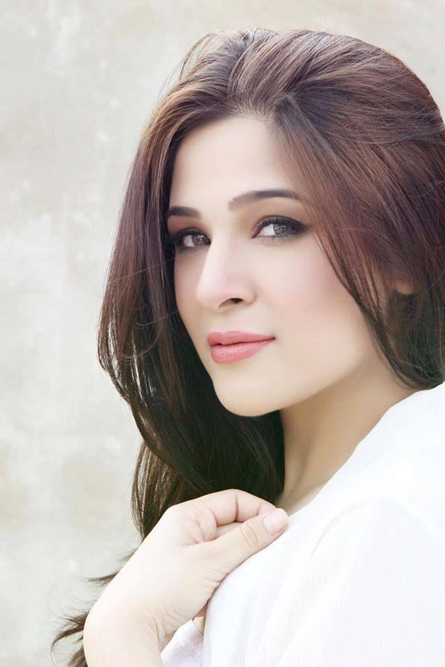 Ayesha Omer Beautiful HD Wallpapers