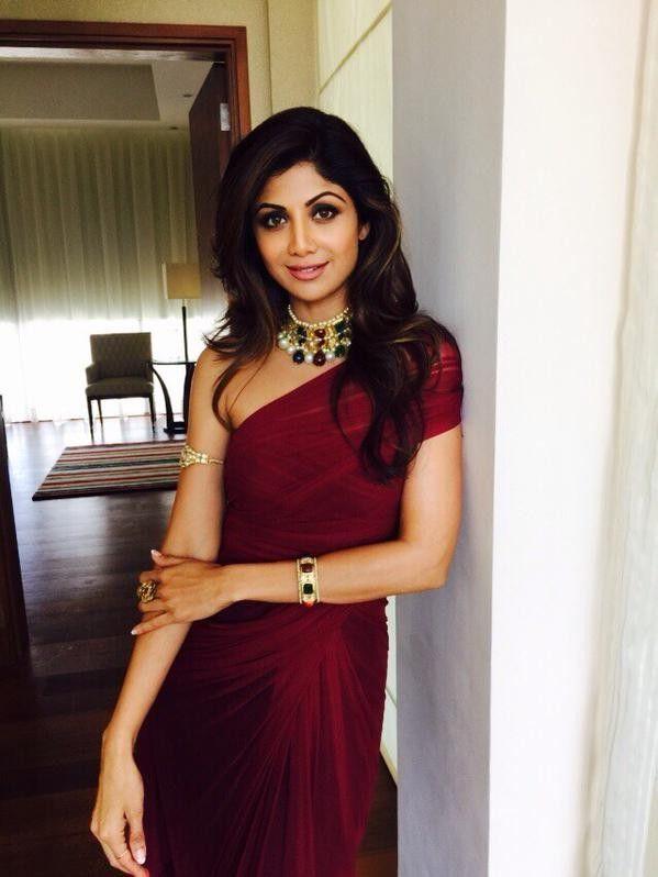 SHILPA SHETTY RARE AND UNSEEN HOT PHOTOS