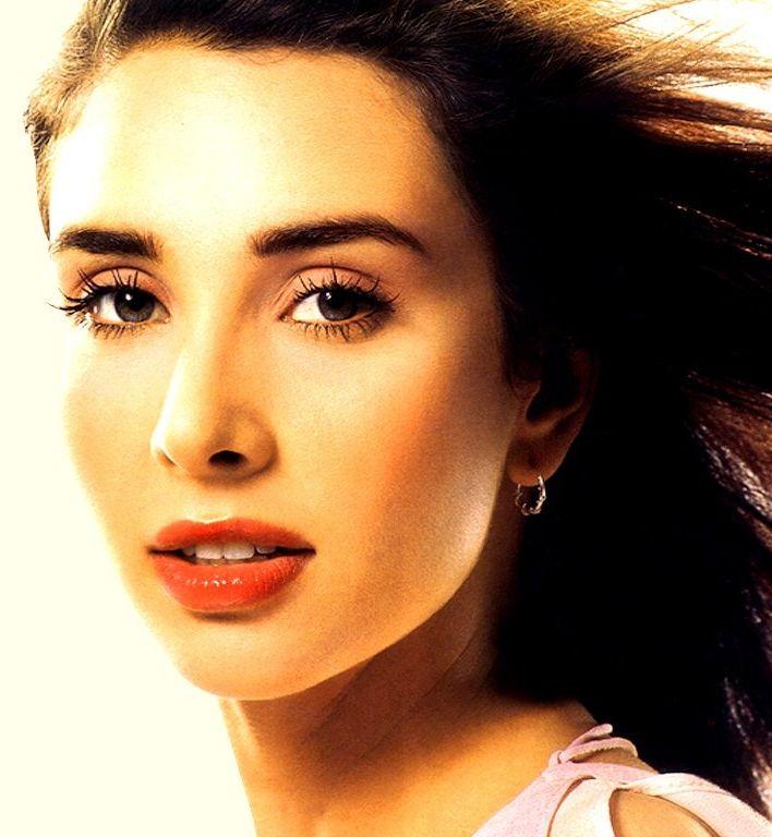 B'day Special: Actress Lisa Ray Latest Hot Unseen Photos Collections