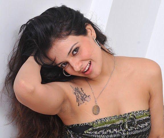 Actress Saloni Rare & Unseen Hot Photos Collections