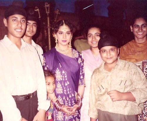 B'day Special: Hot Smiling And Cute Look Images Of Madhuri Dixit