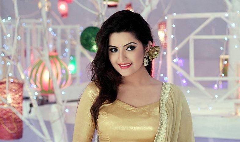 Bangladeshi Actress Pori Moni Beauty And Lipsticks Unseen Pics