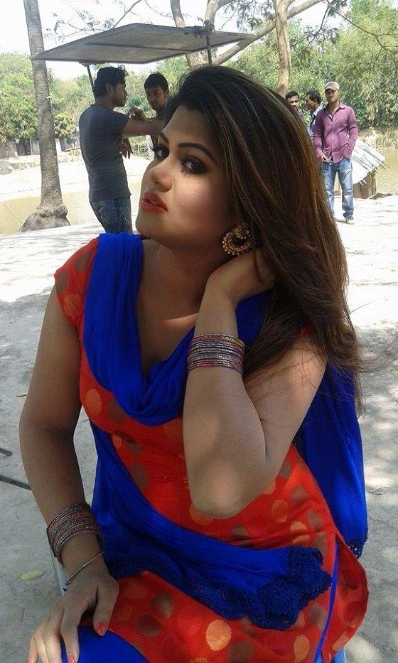 Bangladeshi hot actress Moumita Mow Unseen photos