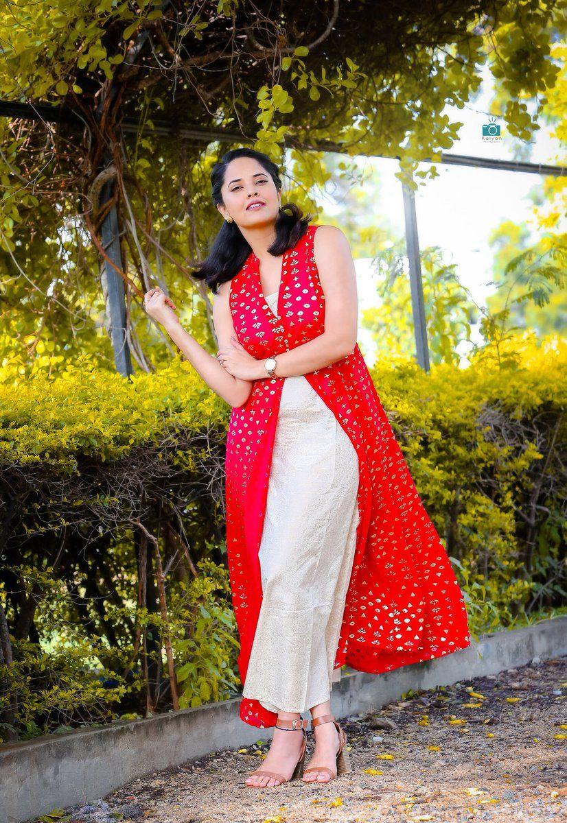 Beautiful: Anasuya Bharadwaj Latest Photoshoot Stills