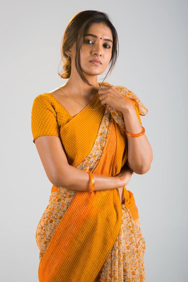 Beautiful Actress Vani Bhojan pics from a latest Photoshoot Stills